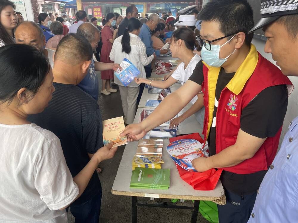 服務零距離 越“夜”越精彩